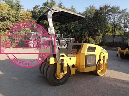 3吨4吨前钢轮后轮胎振动压路机