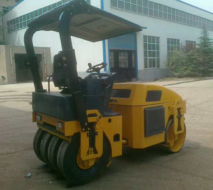 LTC203压路机 3吨双驱双振全液压振动压路机